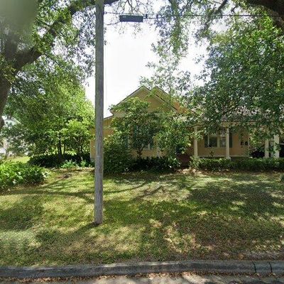 406 N Saint Charles St, Abbeville, LA 70510