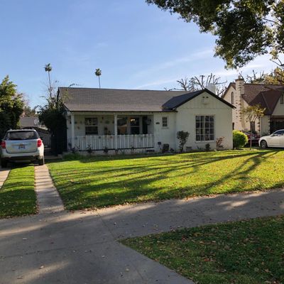 4156 E Huntington Blvd, Fresno, CA 93702