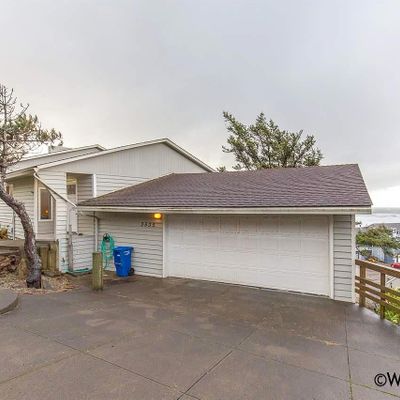 3535 Sw 35 Th Pl, Lincoln City, OR 97367