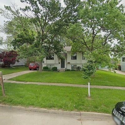 3611 E 42 Nd Ct, Des Moines, IA 50317