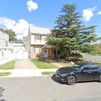 5 Notus Ave, Staten Island, NY 10312