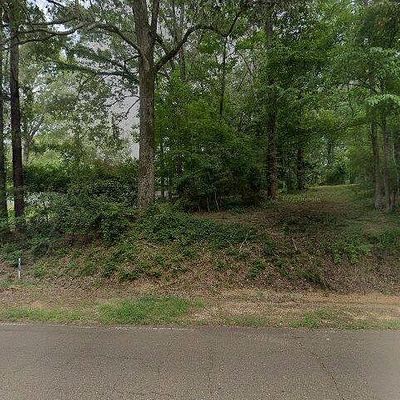 52 Southwind Rd, Natchez, MS 39120