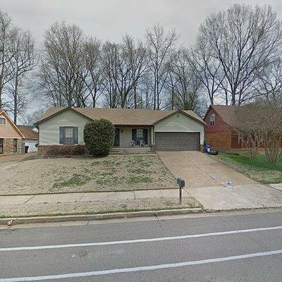 4450 Northwood Hills Dr, Memphis, TN 38128