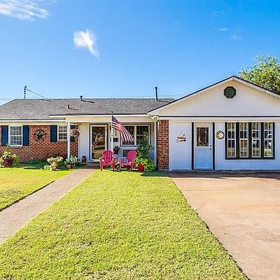 628 E Mission St, Crowley, TX 76036