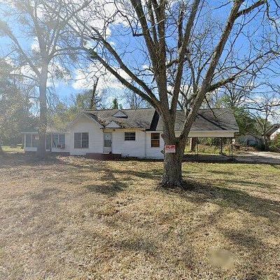 660 Redwood St, Kountze, TX 77625