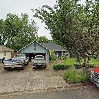 6894 C St, Springfield, OR 97478