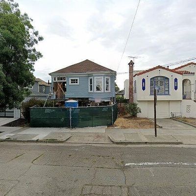 690 58 Th St, Oakland, CA 94609