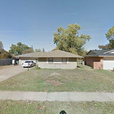 701 E 26 Th St, Edmond, OK 73013