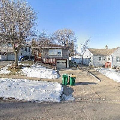 715 S Willow Ave, Sioux Falls, SD 57104