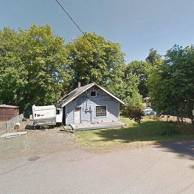 720 Riverside Dr, Vernonia, OR 97064