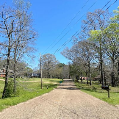 109 Country Hills Dr, Terry, MS 39170