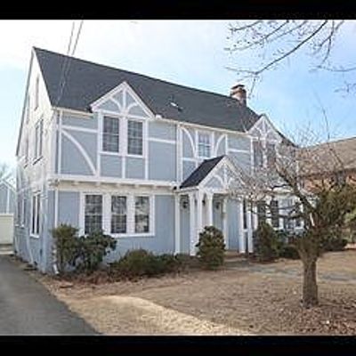 11 Harwich Rd, Longmeadow, MA 01106