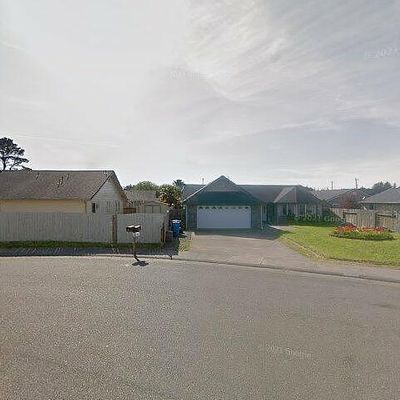 110 Dream St, Crescent City, CA 95531