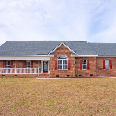 113 Natchez Dr, Raeford, NC 28376