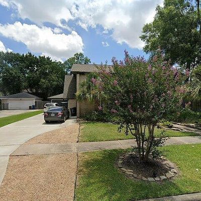 1006 Villa Court Dr, Seabrook, TX 77586