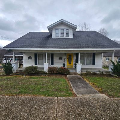 1008 Jackson Ave N, Russellville, AL 35653