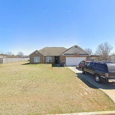 105 Hunter Trl, Byron, GA 31008