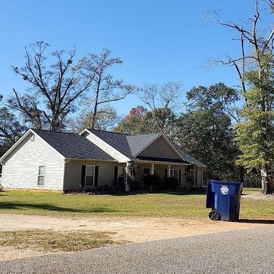 1365 Lonnie Rd, Cottonwood, AL 36320