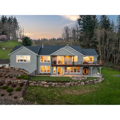 160 Discovery Dr, Kalama, WA 98625