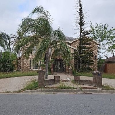 2133 Toluca Dr, Brownsville, TX 78526