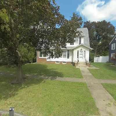 221 W South St, Pontiac, IL 61764