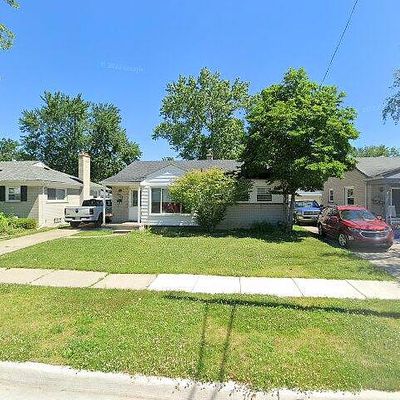 22937 Englehardt St, Saint Clair Shores, MI 48080