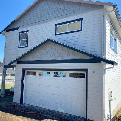 1956 Nw 51 St St, Lincoln City, OR 97367