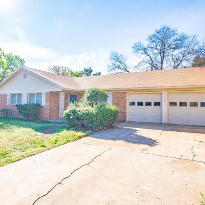 2005 69 Th St, Lubbock, TX 79412