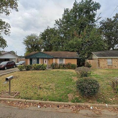 2021 Canary Ln, Clarksdale, MS 38614
