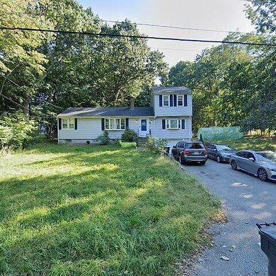 27 Connolly Rd, Avon, MA 02322