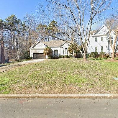 2333 Century Oaks Ln, Charlotte, NC 28262