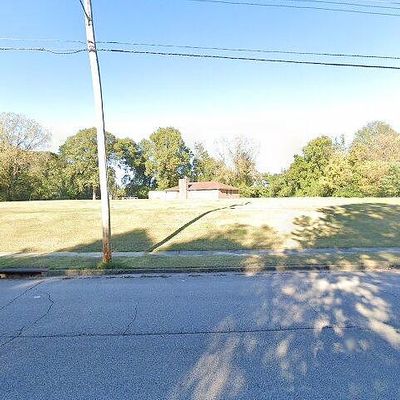 2494 Hawkins Mill Rd, Memphis, TN 38127