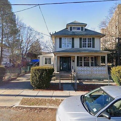 320 Sampson Ave, Lakewood, NJ 08701