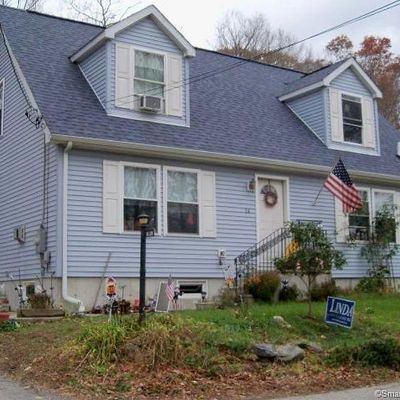 34 Riverside Dr, Baltic, CT 06330