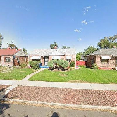 2970 Clermont St, Denver, CO 80207