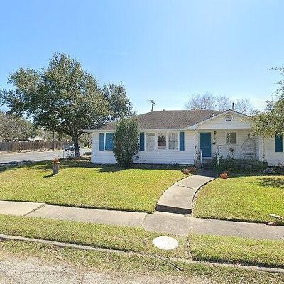 301 Chenoweth Dr, Corpus Christi, TX 78404