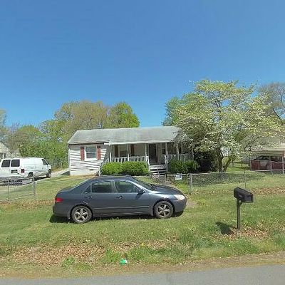 3024 Sherbourne Rd, North Chesterfield, VA 23237