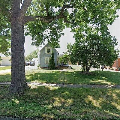 404 Newman St, Knoxville, IL 61448