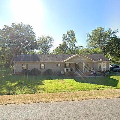 421 Curve Woodville Rd, Gates, TN 38037