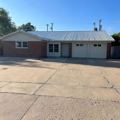 4407 49 Th St, Lubbock, TX 79414