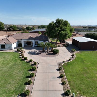 39667 N Country Ln, San Tan Valley, AZ 85140