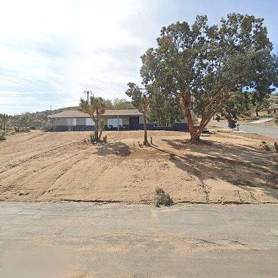 55543 Desert Gold Dr, Yucca Valley, CA 92284