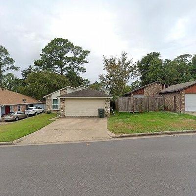 614 Normal Park Dr, Huntsville, TX 77320