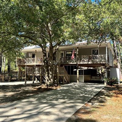 808 Irving Pl, Dauphin Island, AL 36528