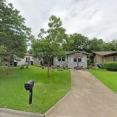 810 E Rosedale St, Sherman, TX 75090