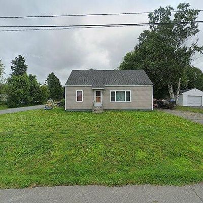 73 Dupont Dr, Presque Isle, ME 04769