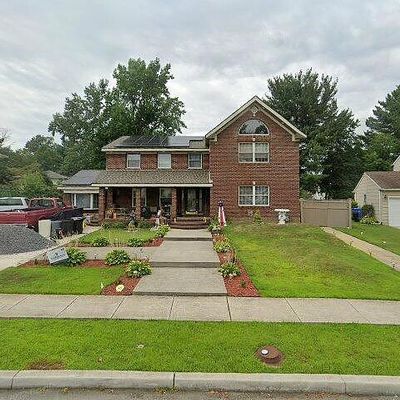 906 E Tampa Ave, Cherry Hill, NJ 08034