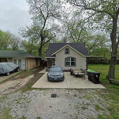 111 E Division St, Pilot Point, TX 76258