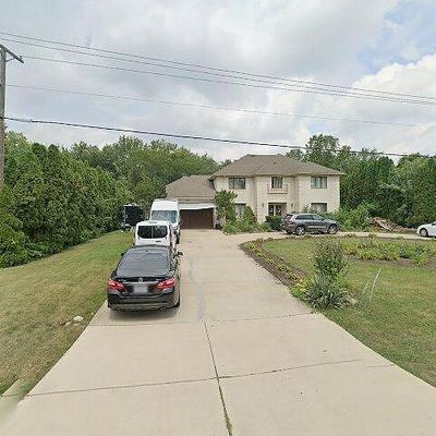 1126 Oldfield Rd, Downers Grove, IL 60516