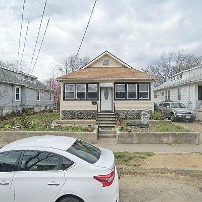 12 Barnard Ave, Gloucester City, NJ 08030